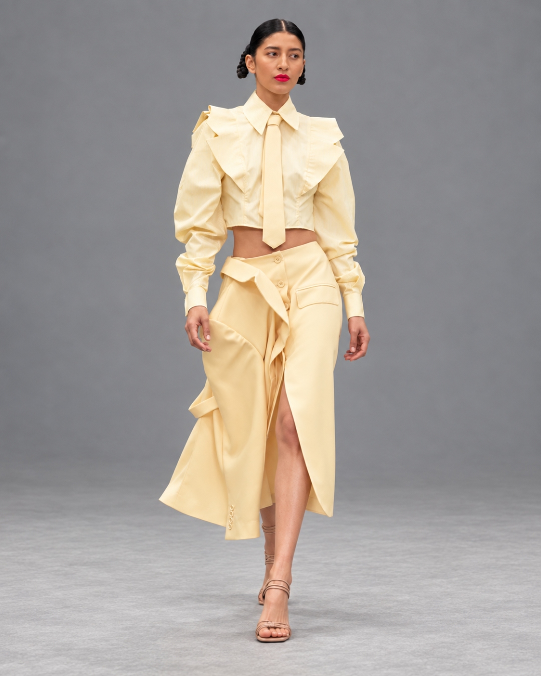 Falda-Saco Evolutiva de Liz Campos, conjunto sastre amarillo – vista 13