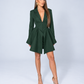 Vestido Mantidae de Liz Campos: vestido blazer verde de sastrería